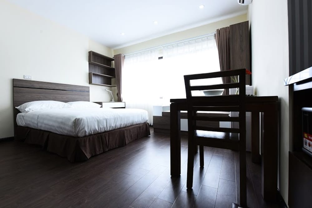 Granda Legend Apartment