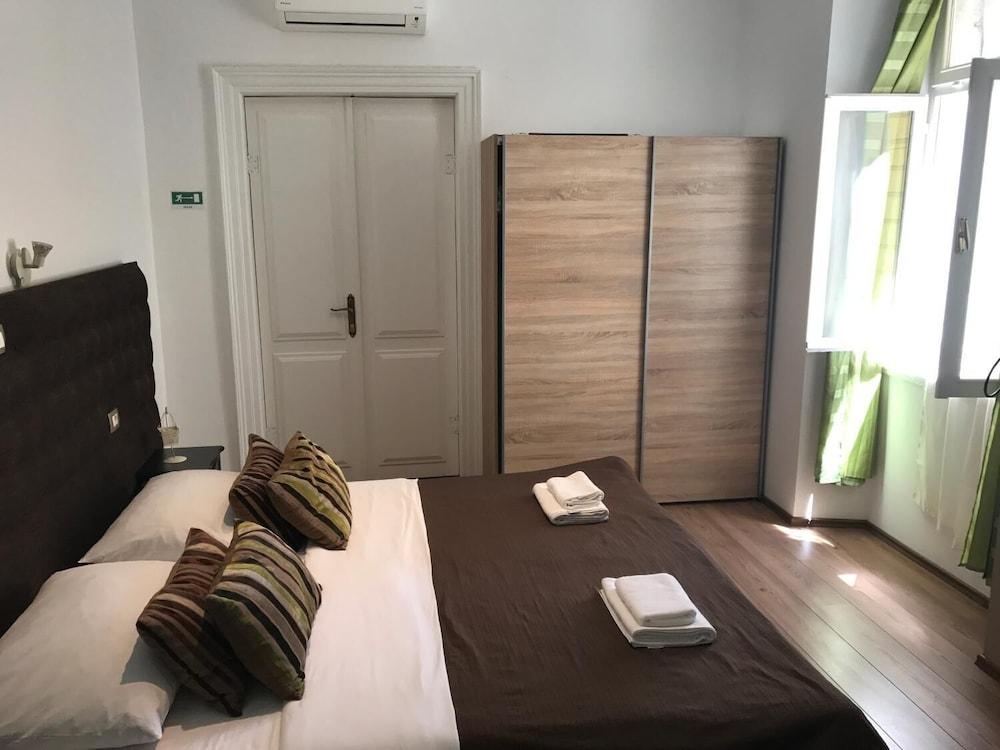 Pula Antic Rooms in Center- Adults only