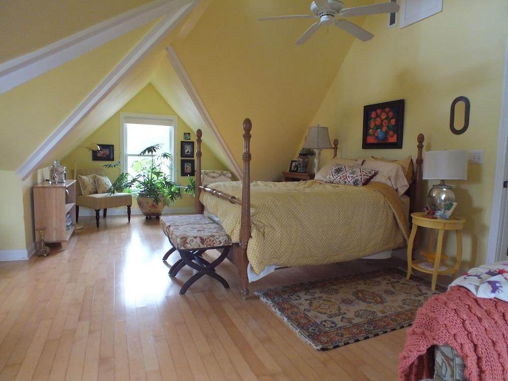 Montrose Farms Alpaca Ranch