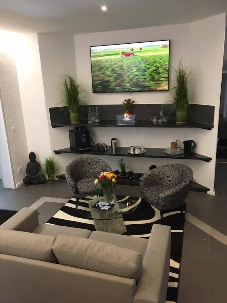 Kleine 5 - feines Wohnen auf Zeit