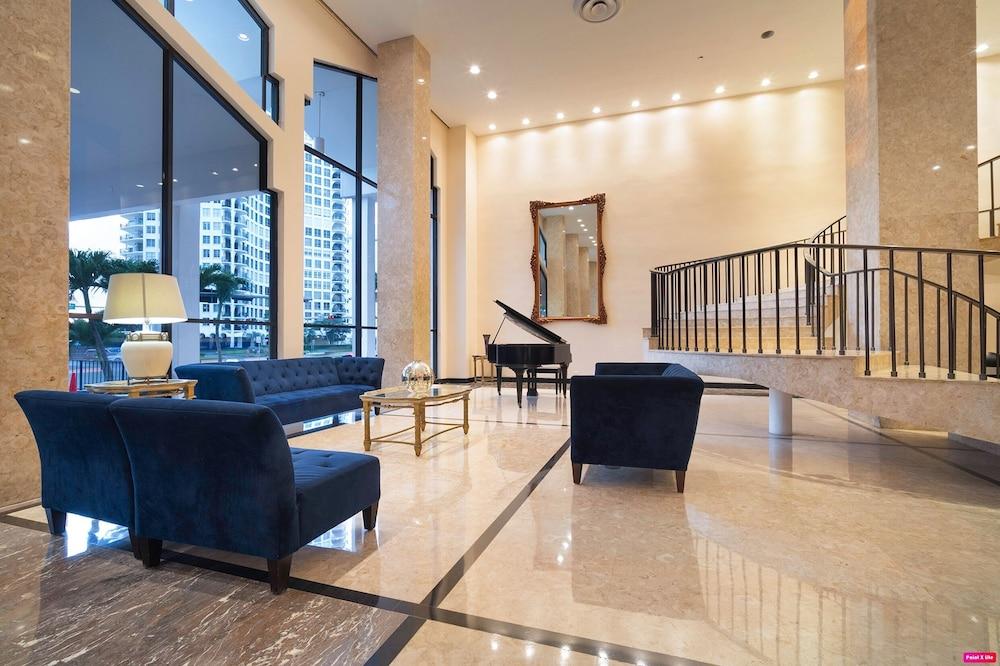 Ocean Grand Residences