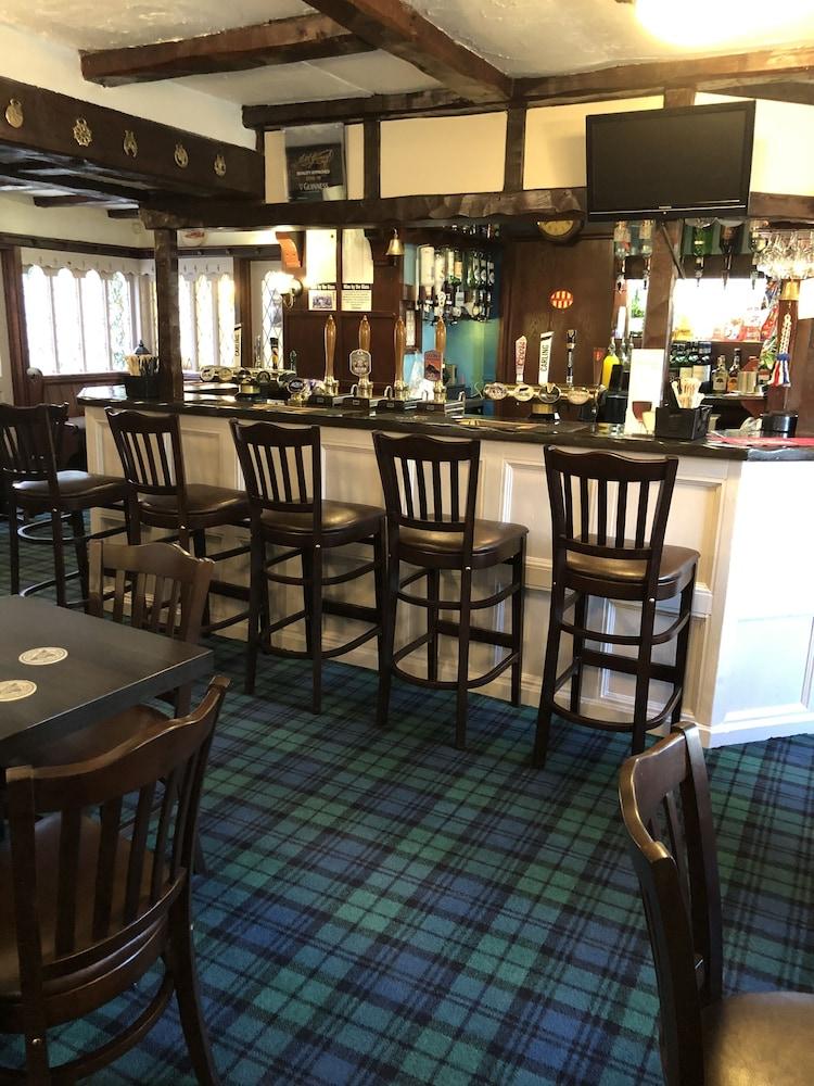 The Cottage Inn Hotel