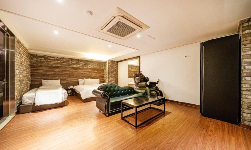 Bundang Regency Hotel