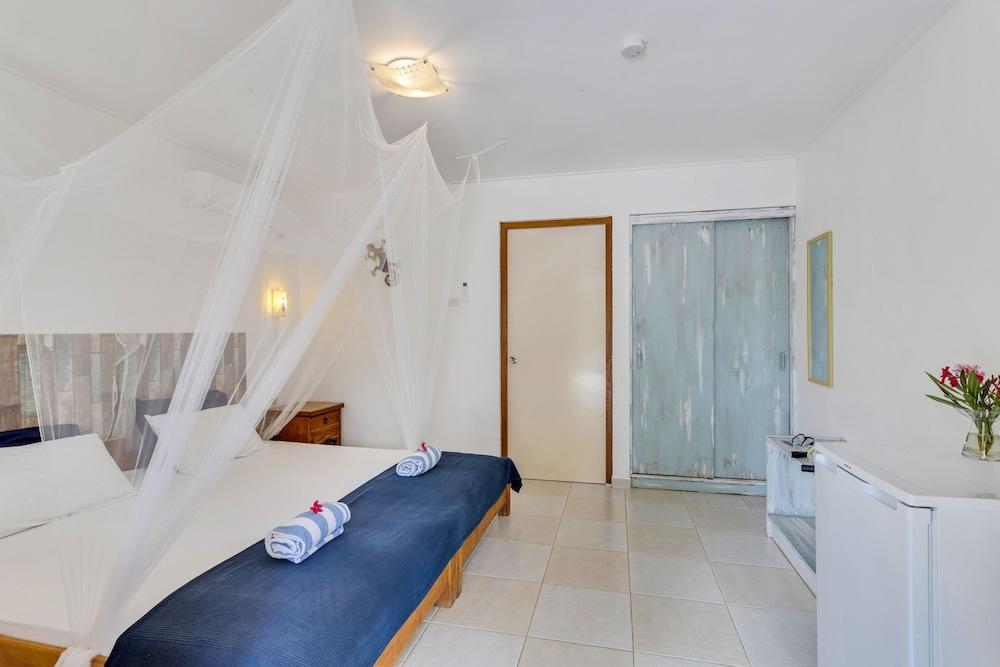 Tropical Divers Resort