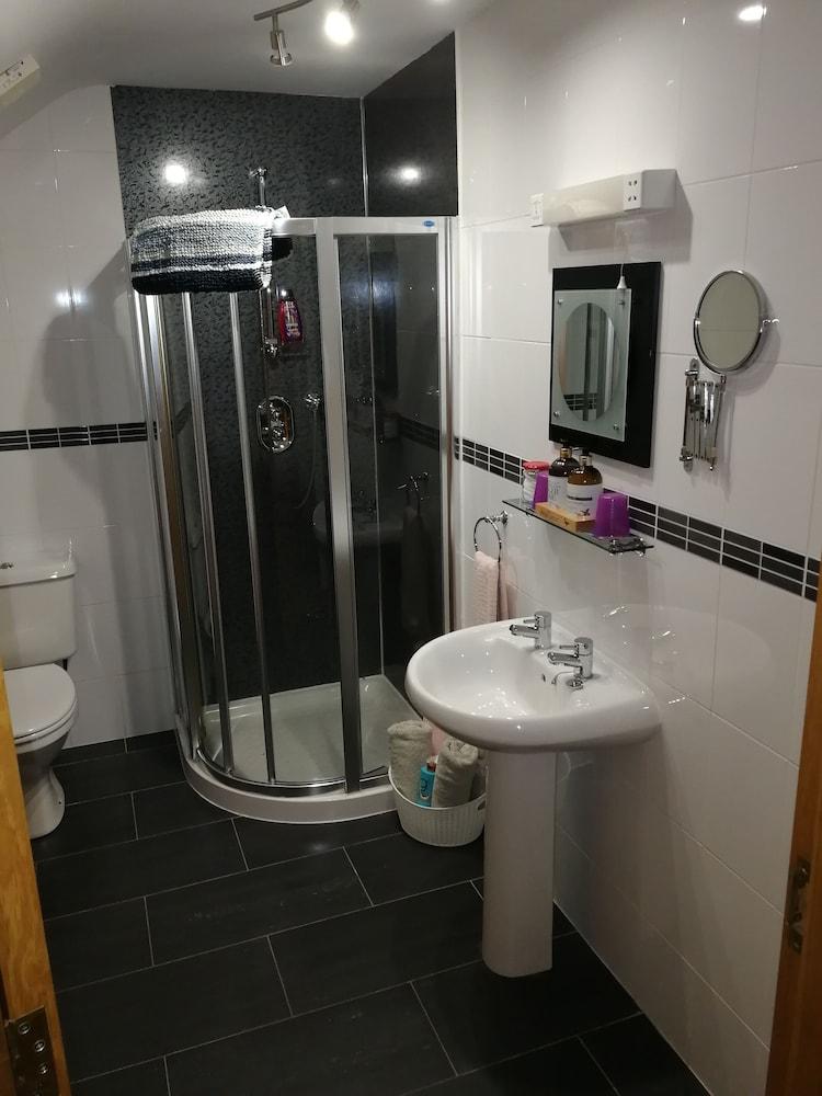 Carnately Lodge Ballycastle