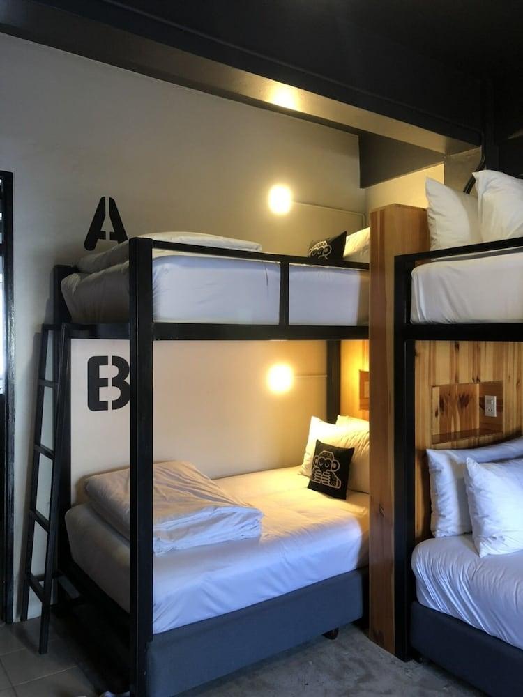 Blu Monkey Hotel Suratthani