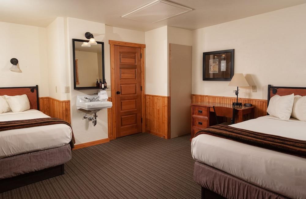 Old Faithful Lodge & Cabins - Inside the Park