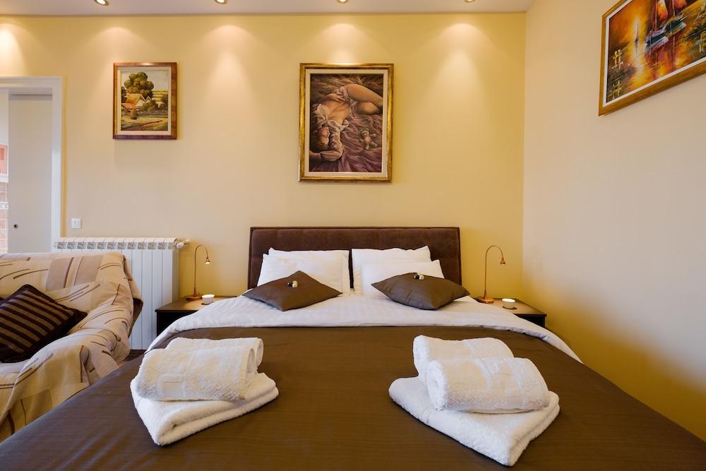 Basco Knez Mihailova Apartments