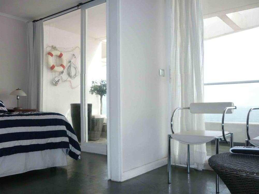 La Serena Boca Costa Apartments