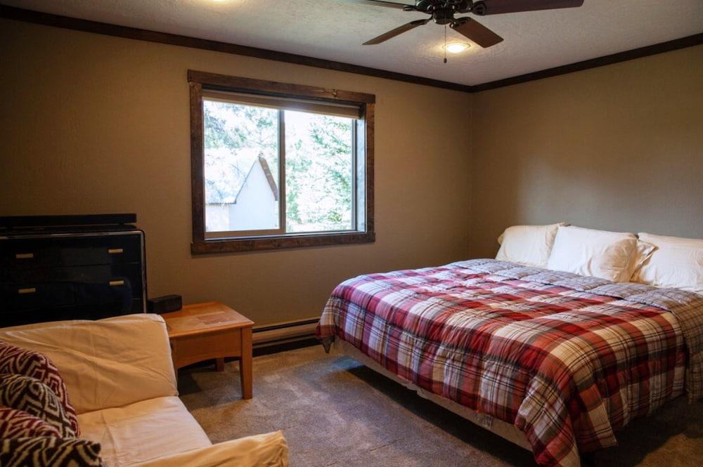 Mammoth Mountain Cabin