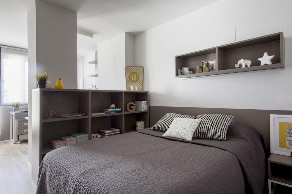 Residencia Universitaria Resa Claudio Coello - Campus Accomodation