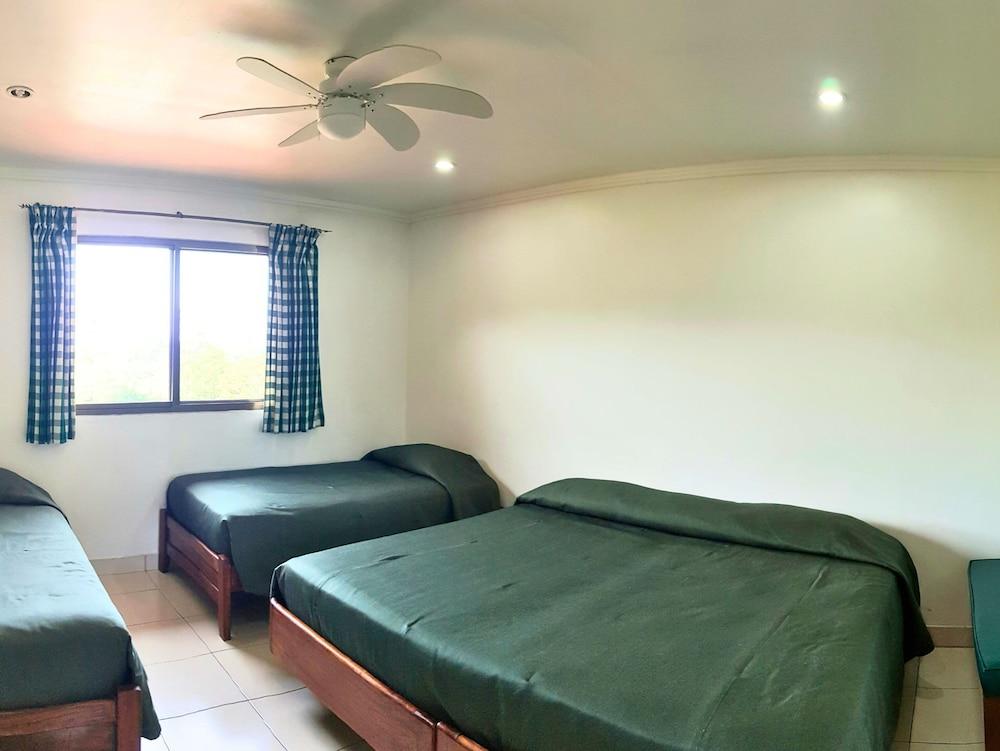 Aparthotel Los Pinos