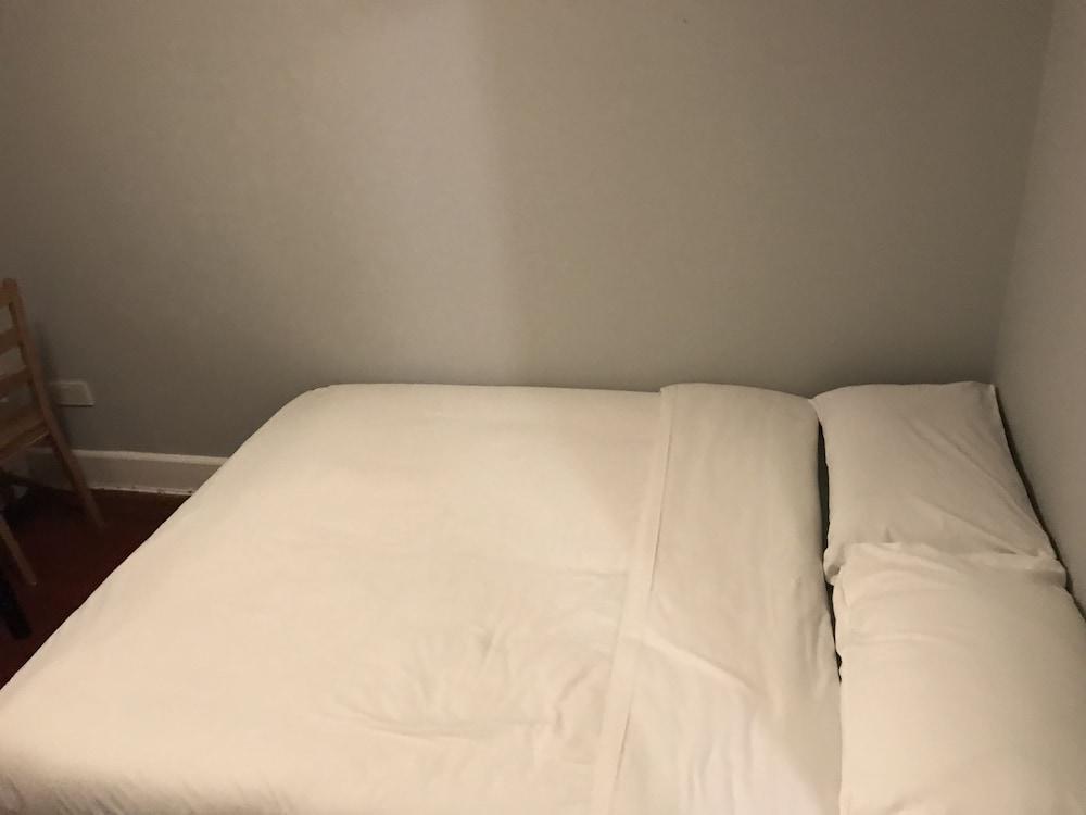 Rooms at 5 Hammersmith Road - Hostel