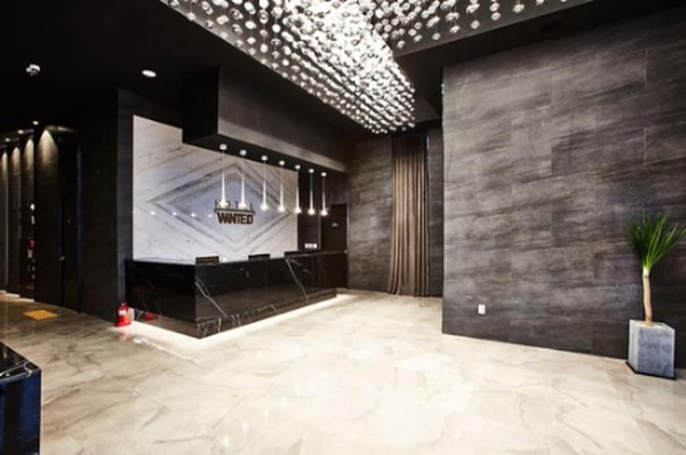 Hotel Wanted