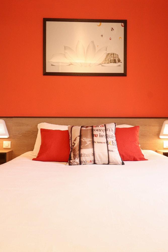 ACE Hôtel Travel Athée sur Cher - A85 Aire du Val de Cher