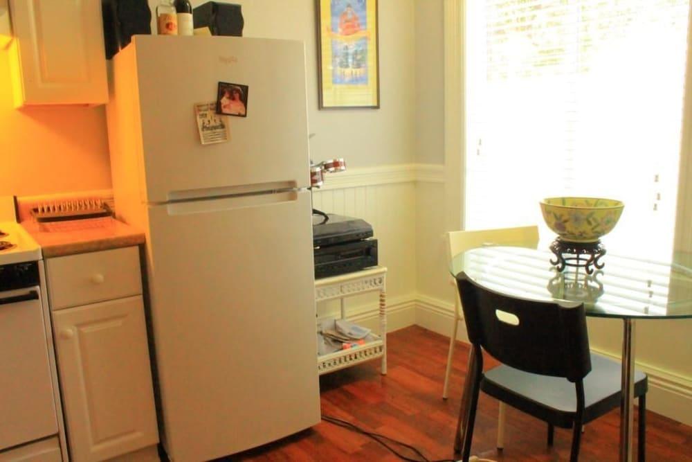 Cole Valley Suite Holiday