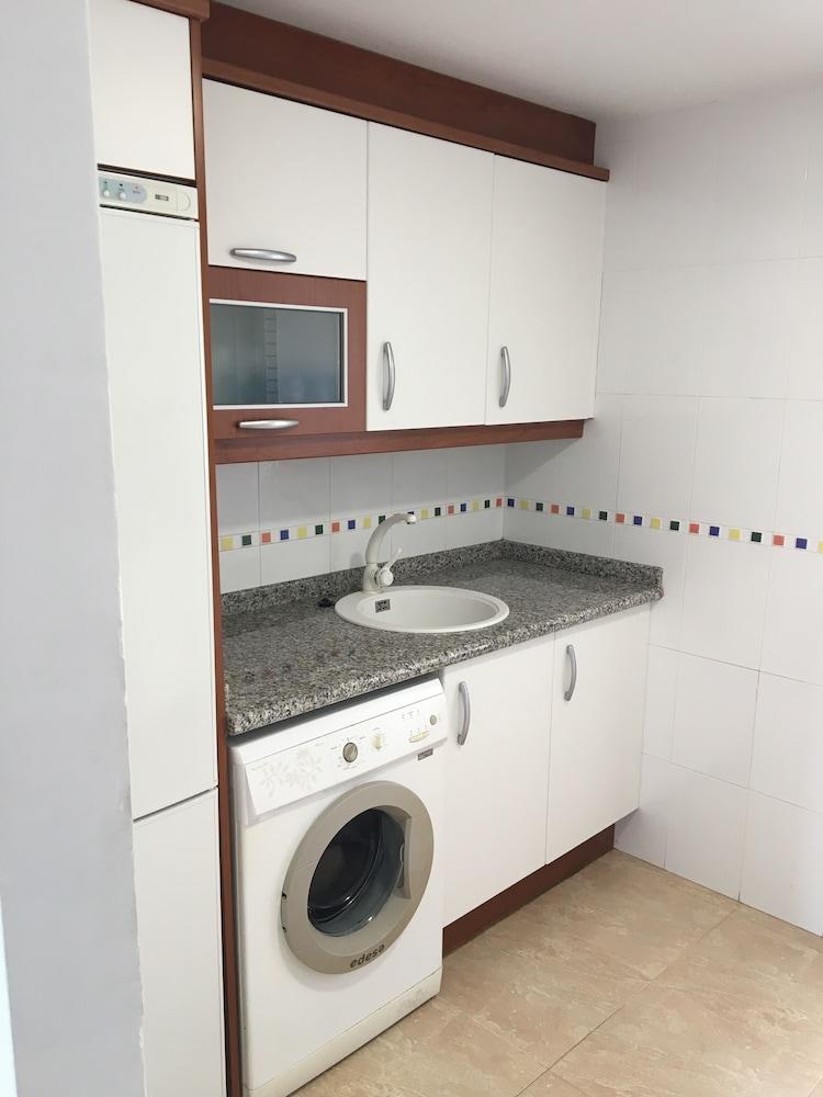 Agora Apartamentos La Volta II