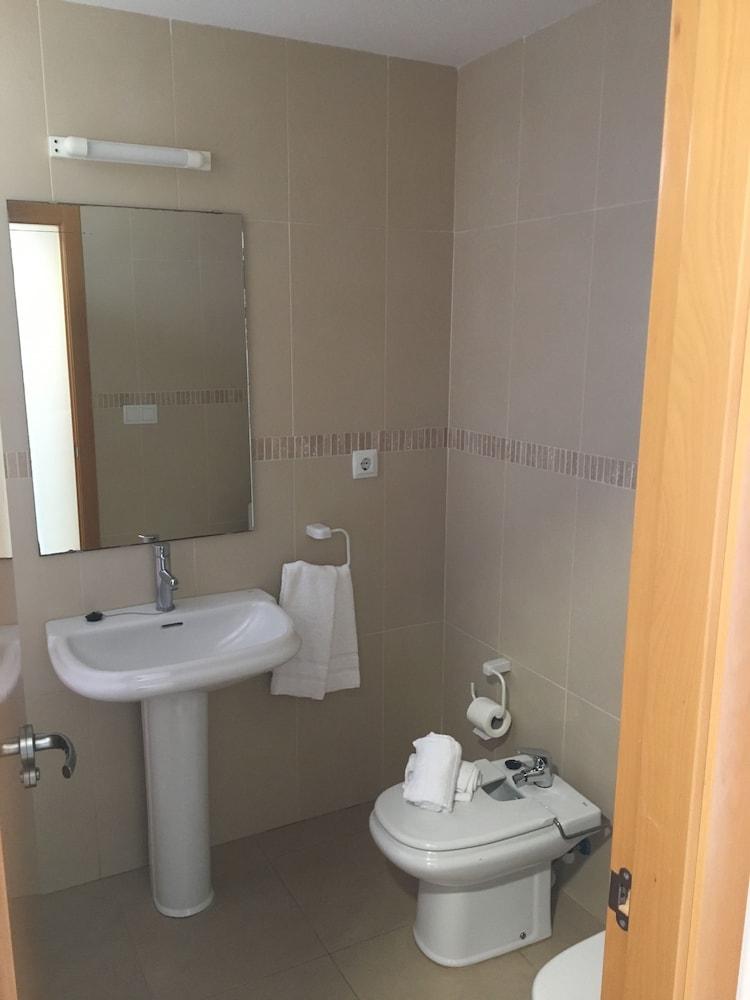 Agora Apartamentos La Volta