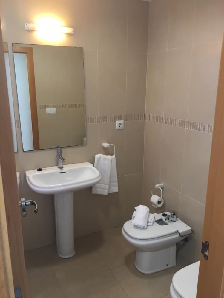 Agora Apartamentos La Volta