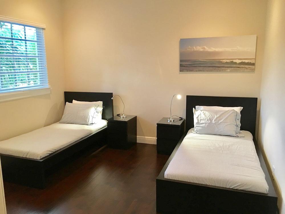 4BR Townhouse 906 by Ideal Experience VR