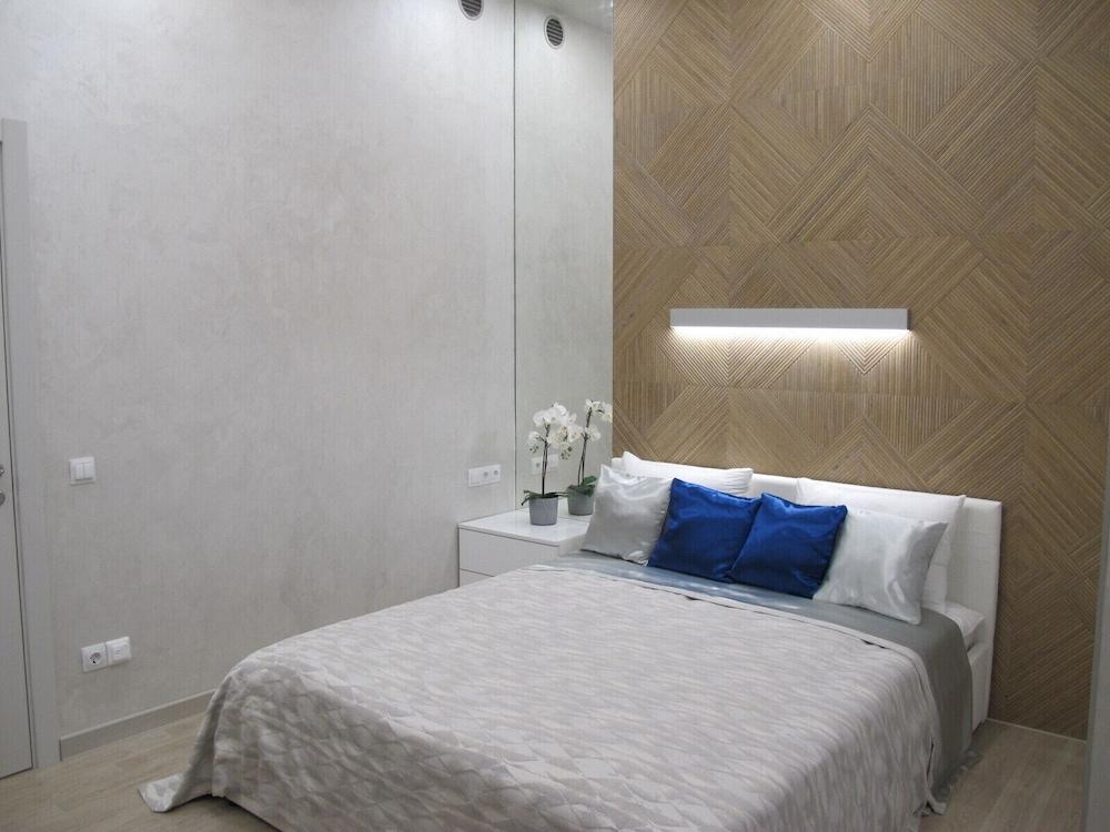 Apartment on Bulvar Nadezhd Apt 113