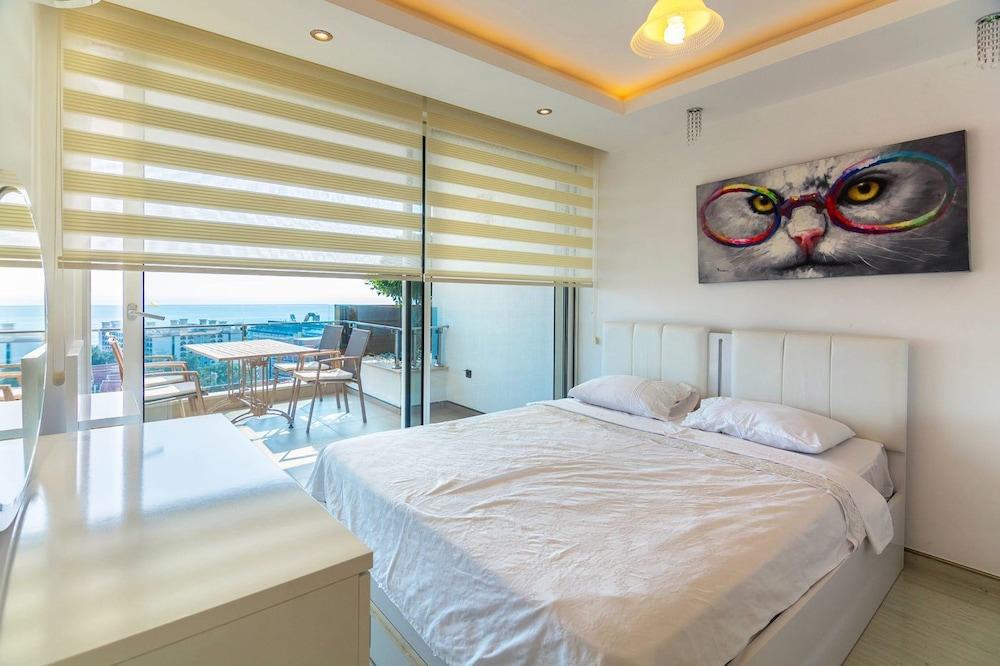 Elite Admiral Premium A12 13