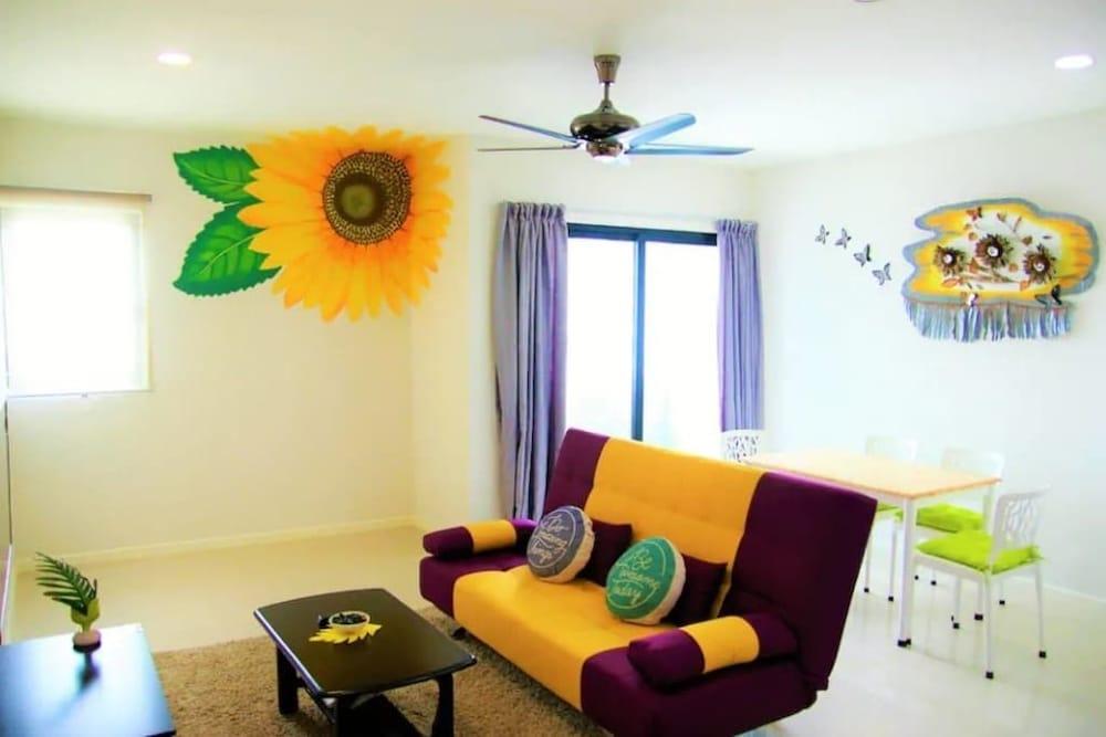 1 Bedroom JB Suites by SYNC