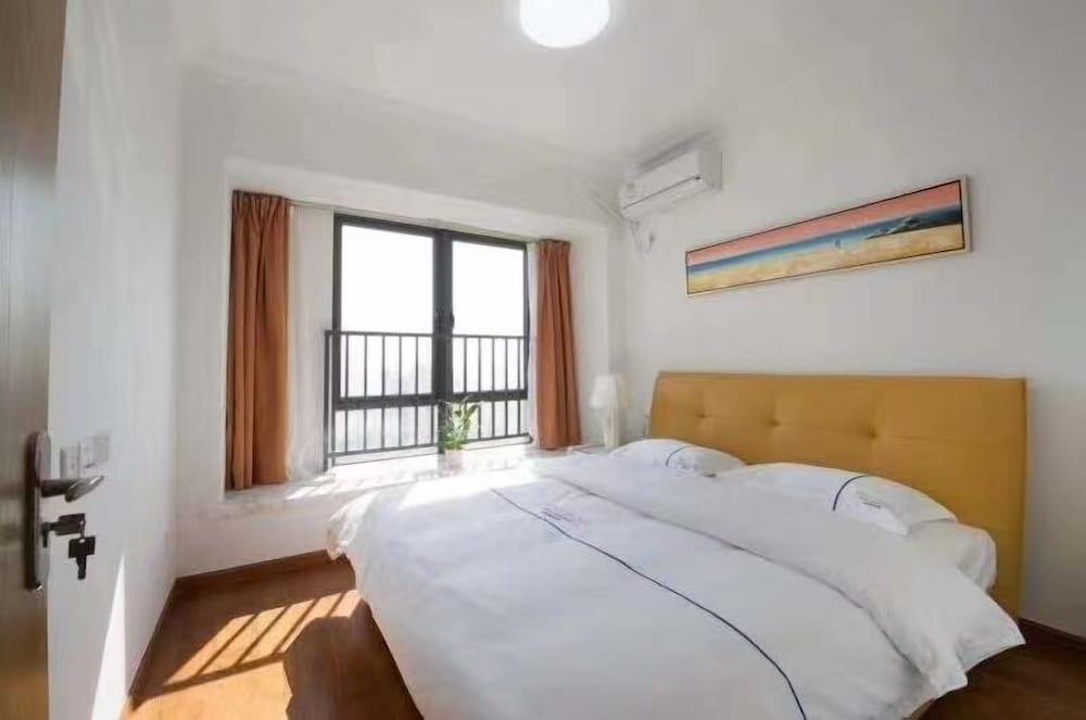 Shengang Executive Apartment - Qian Hai Da Xin Metro Station Branch
