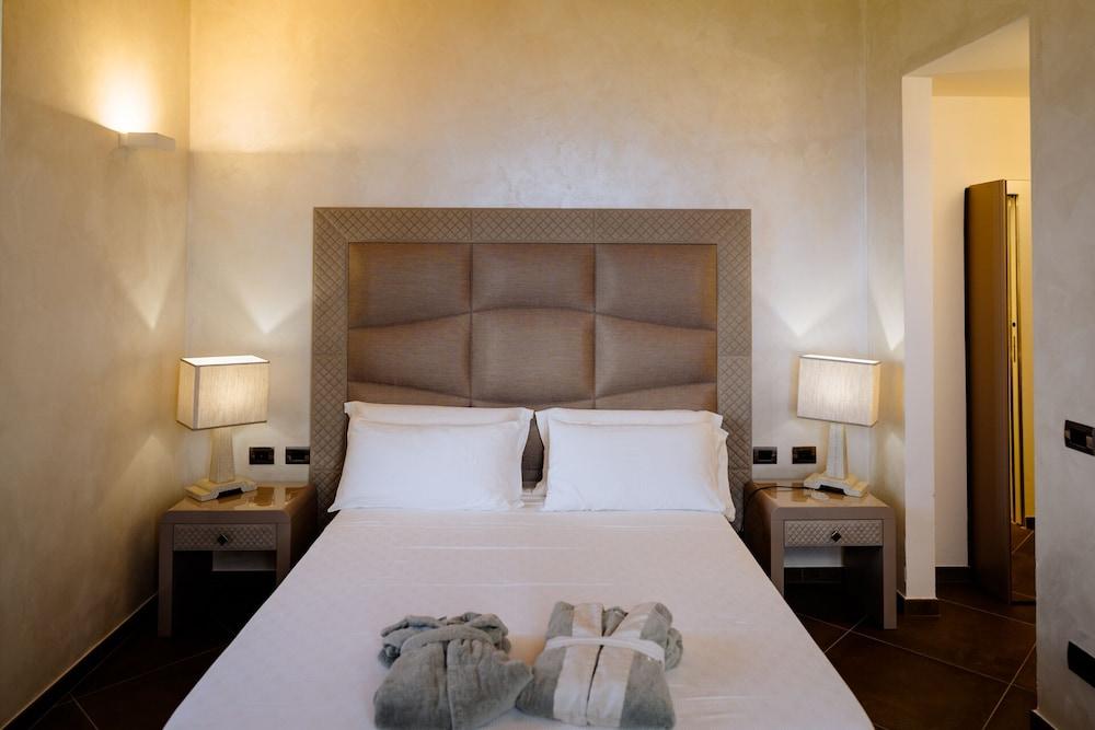 Faro di Punta Fenaio