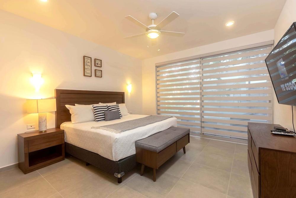 Solea by Mikitito Rentals