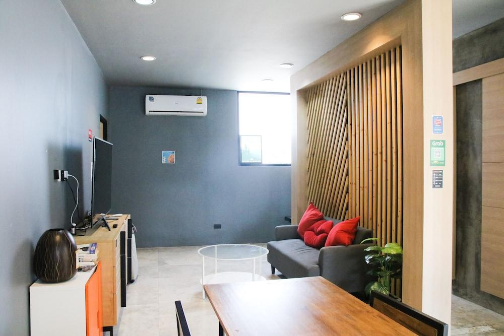 The CAPSULE by UnionSPACE - Adults Only