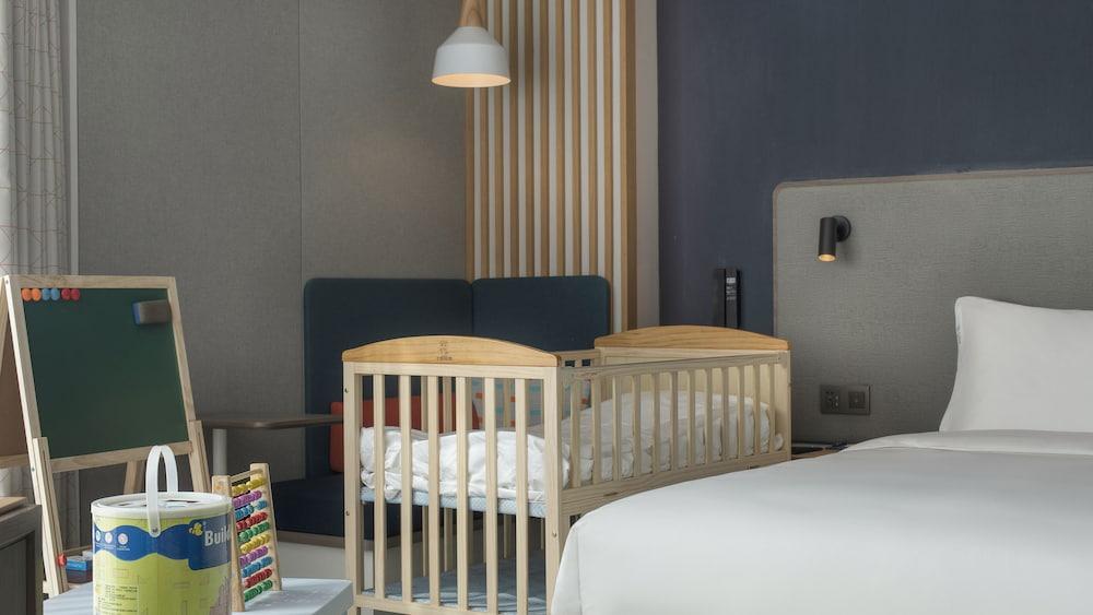 Holiday Inn Express Liyang Huafu by IHG