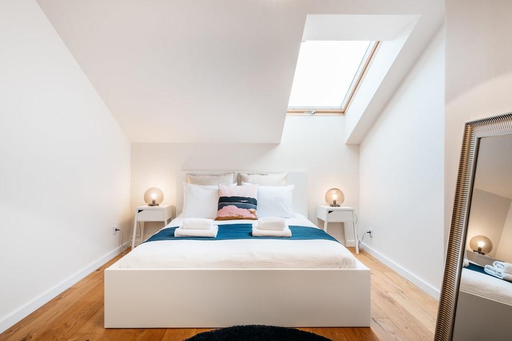 Penthouse Harmonica - LoftAffair