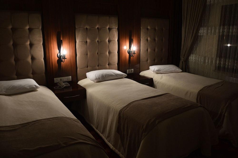 Yamanturk Ogretmenevi