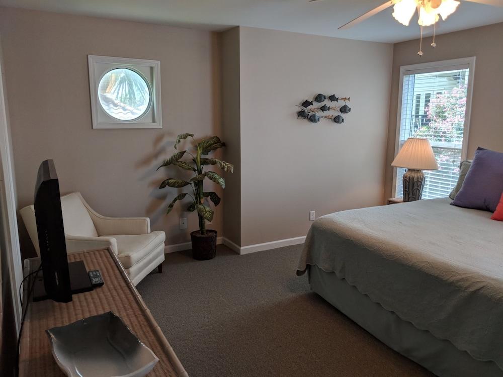 La Bahia by Surfside VR