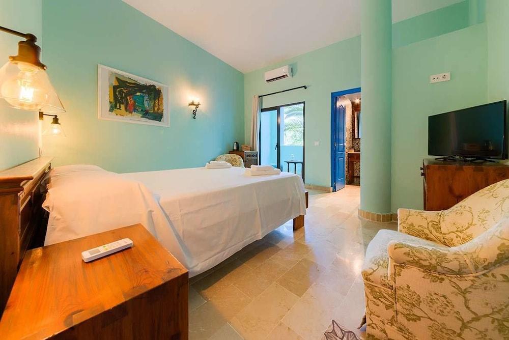 Hostal Sahaba Zahora