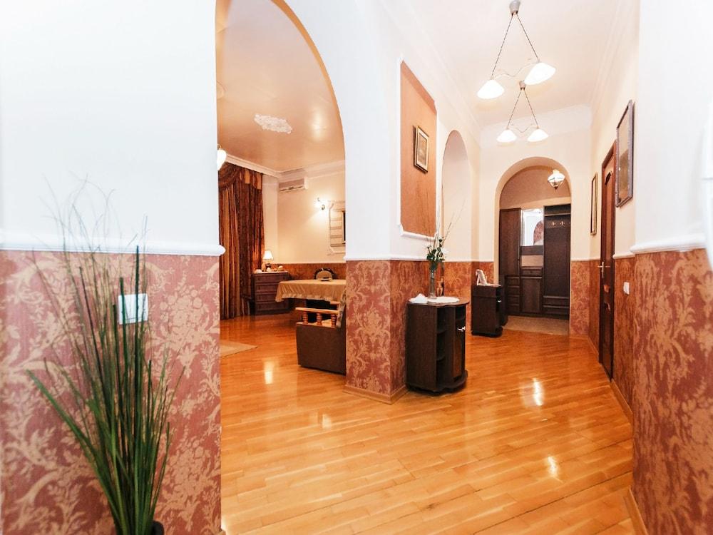 Apartmenty Uyut Galerea