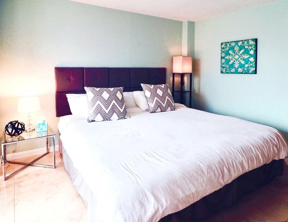 Ilikai Marina Condo Vacations