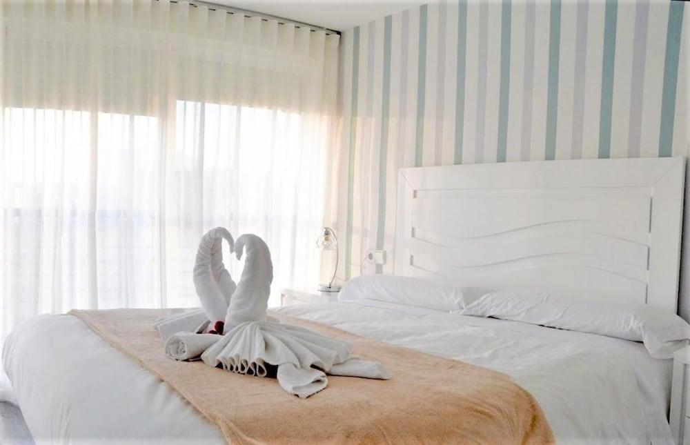 Edificio Coblanca 3 by Sonneil Rentals