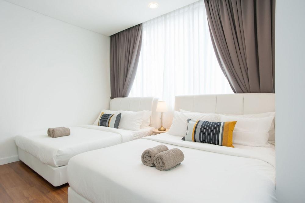 S3 Beautiful 2 Beds Suite - KLCC - KL Tower - WIFI