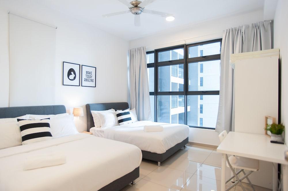 Atlantis Residence by Stayshare Homes