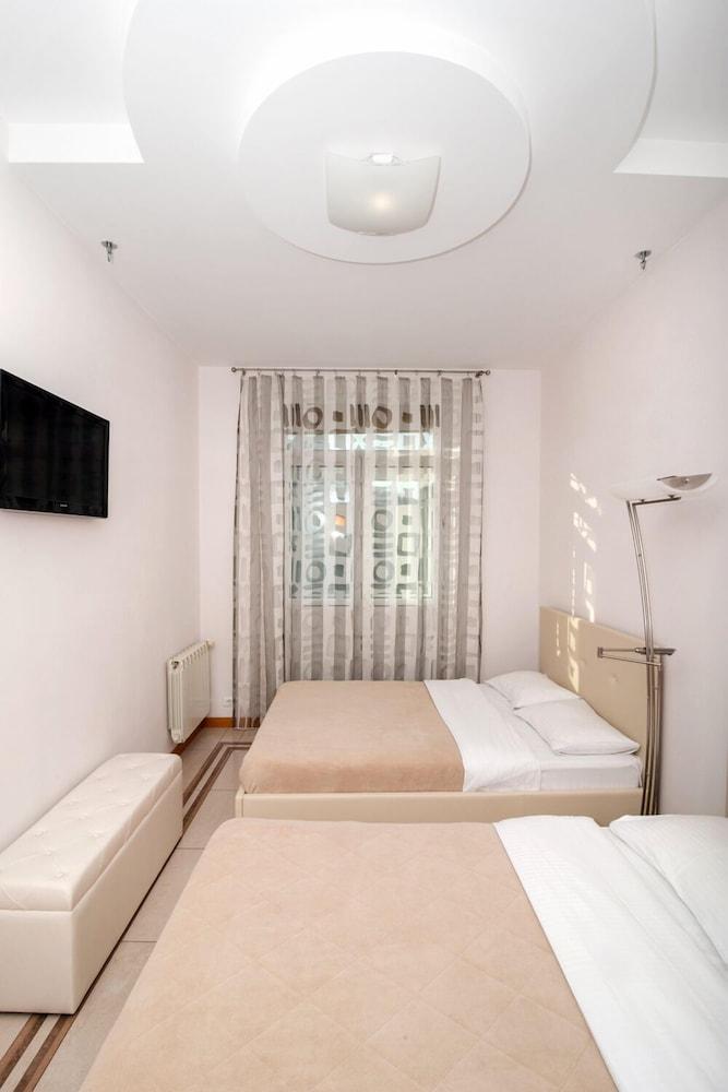 ApartExpo on Kutuzovsky 35