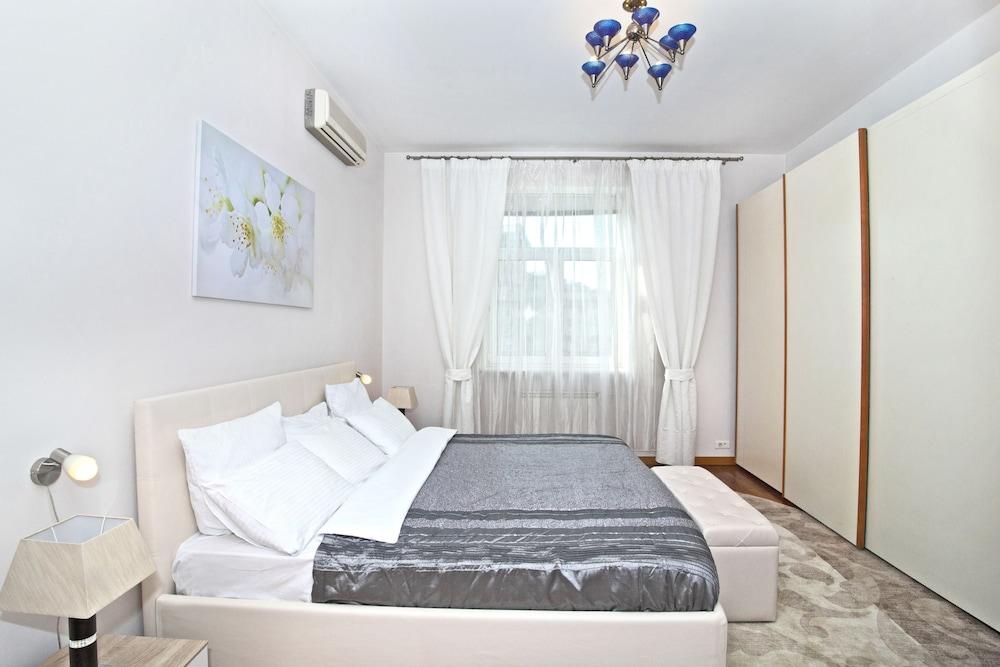 ApartExpo on Kutuzovsky 35