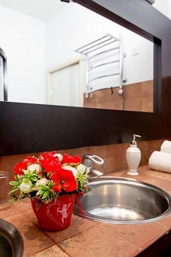 ApartExpo on Kutuzovsky 30