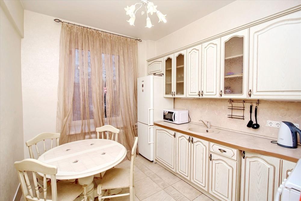 ApartExpo on Kutuzovsky 35-2