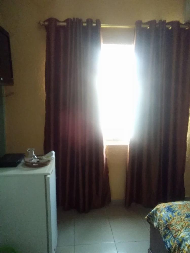 Kingsby homes and hotel