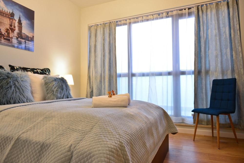 La Gioia Elegant Spacious Apartment