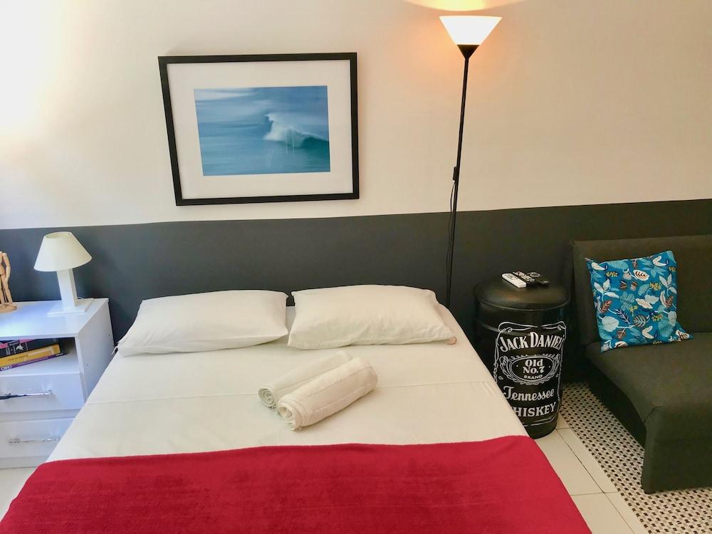 Jump in Bed Copacabana 3 - Estudio