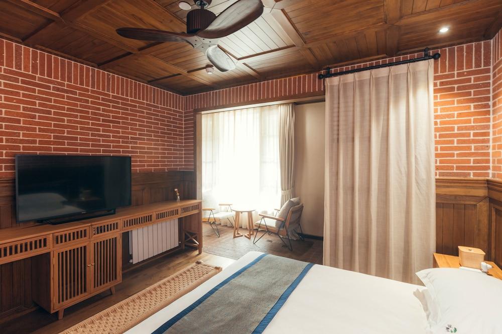 Floral Hotel Wuxi Qietintfengyin Resort