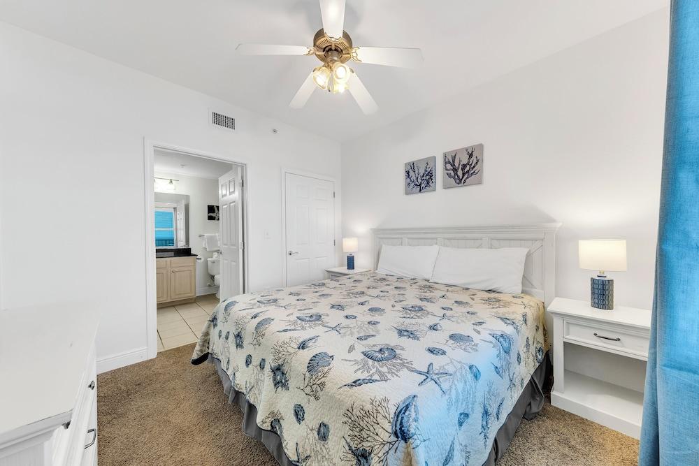 Crystal Tower Comfort Condos by Hosteeva